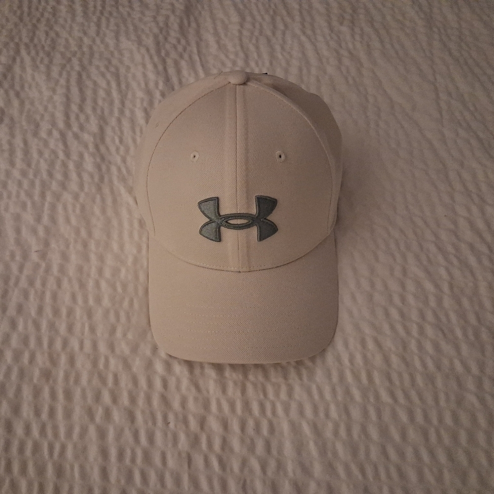 Under Armour Off White Baseball Cap L/XL NWT